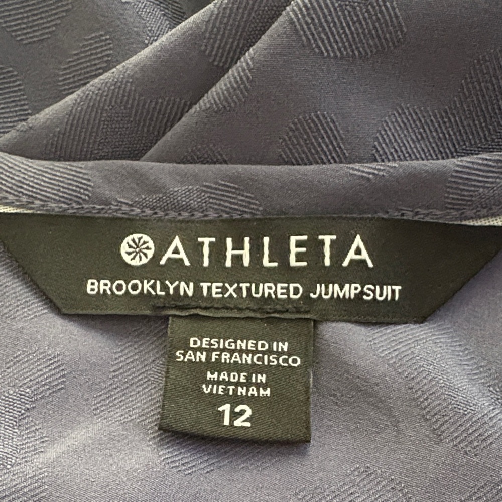 ATHLETA Brooklyn Animal Print Jacquard V neck Jumpsuit Slate Blue Size 12 -- WOW - Picture 9 of 11